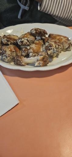 The Hootin' Chicken